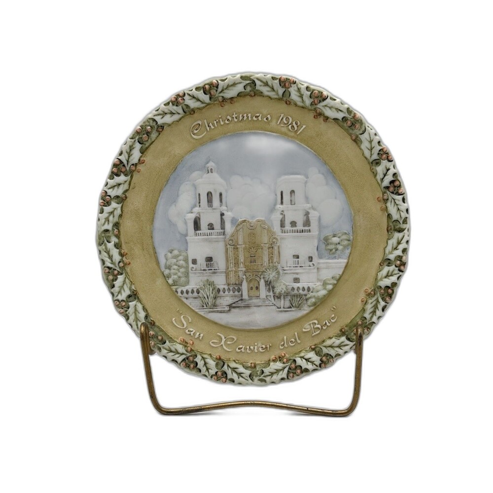 Vtg. 1981 Fenton Glass Christmas Plate # 12 San Xavier Del Bach Mission S. Corp